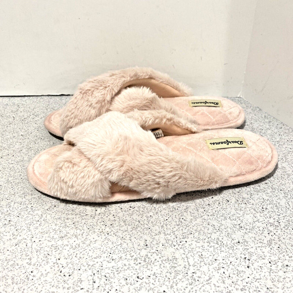 Dearfoams Pink Faux Fur Slippers Soft Crossover Padded Quilted Size L / 8-10 - Picture 4 of 9
